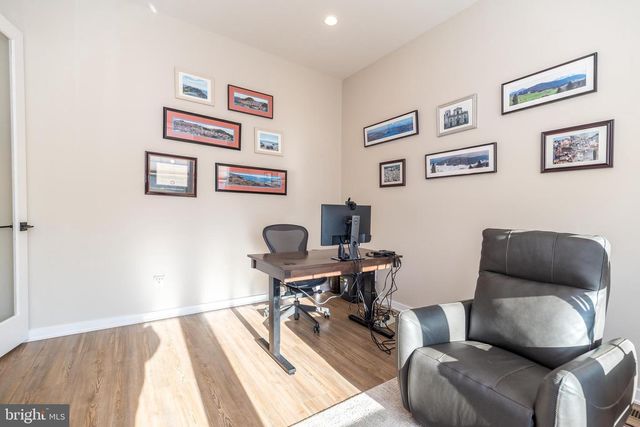 725 CONRAD DR, Warrington, PA 18976