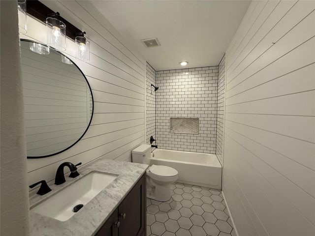 15306 Thistle Rock Lane, Cypress, TX 77429