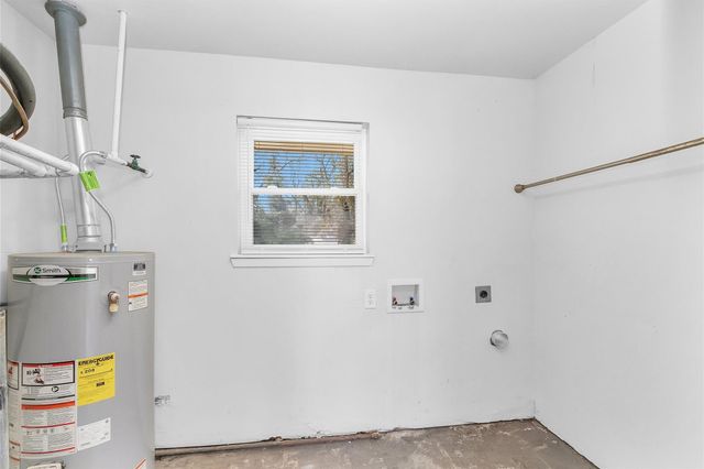 2213 N Thompson Street, Conroe, TX 77303