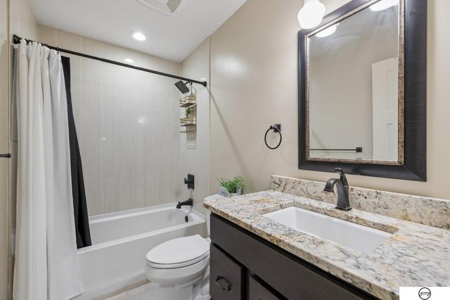 5710 S 88Th Street, Lincoln, NE 68526