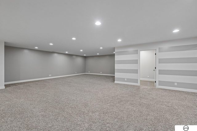 5710 S 88Th Street, Lincoln, NE 68526