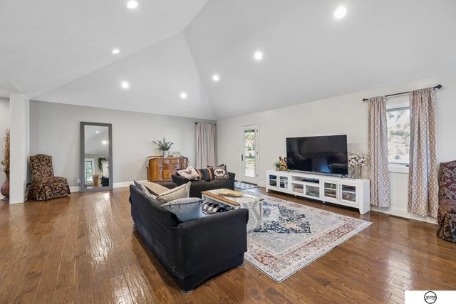 5710 S 88Th Street, Lincoln, NE 68526
