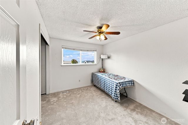 1729 S Jackson Avenue, Tacoma, WA 98465