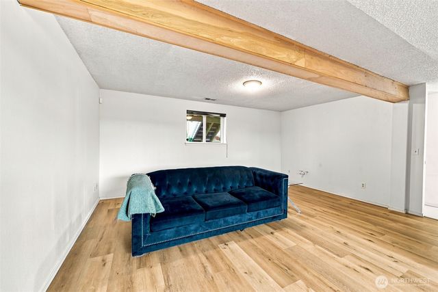 1729 S Jackson Avenue, Tacoma, WA 98465