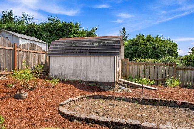 1729 S Jackson Avenue, Tacoma, WA 98465