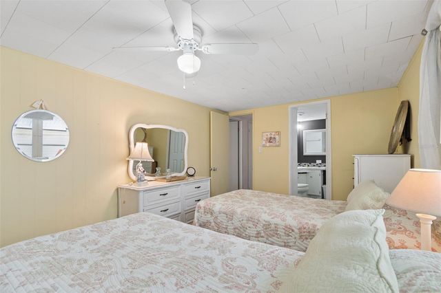 18675 US HIGHWAY 19 N 116, Clearwater, FL 33764