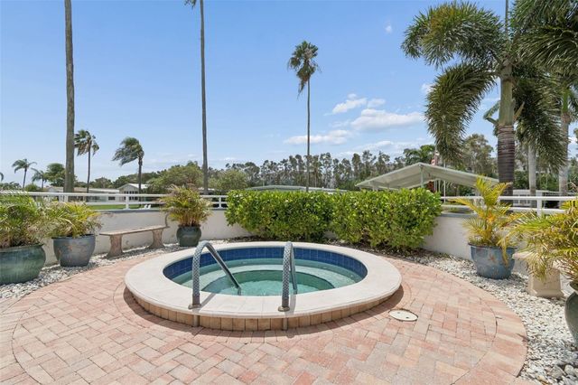 18675 US HIGHWAY 19 N 116, Clearwater, FL 33764