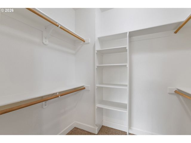 9402 Se CAUSEY Ave, Happy Valley, OR 97086