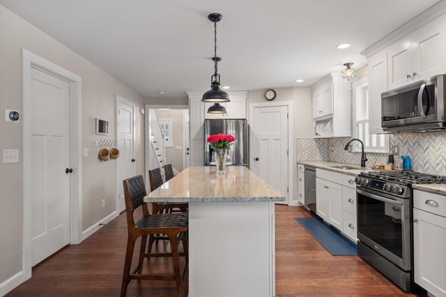 1 Firefly Landing, Newmarket, NH 03857