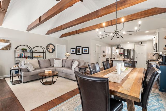 1 Firefly Landing, Newmarket, NH 03857