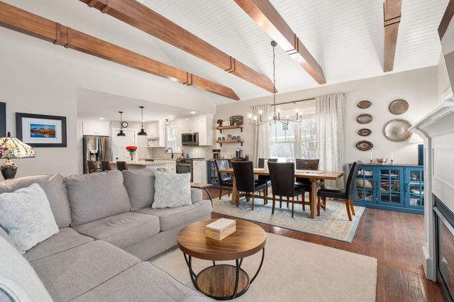 1 Firefly Landing, Newmarket, NH 03857