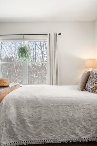 1 Firefly Landing, Newmarket, NH 03857