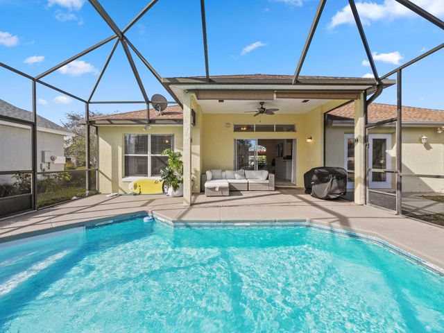 520 Peninsula Ct, St Augustine, FL 32080