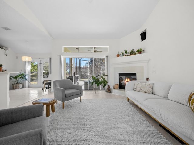 520 Peninsula Ct, St Augustine, FL 32080