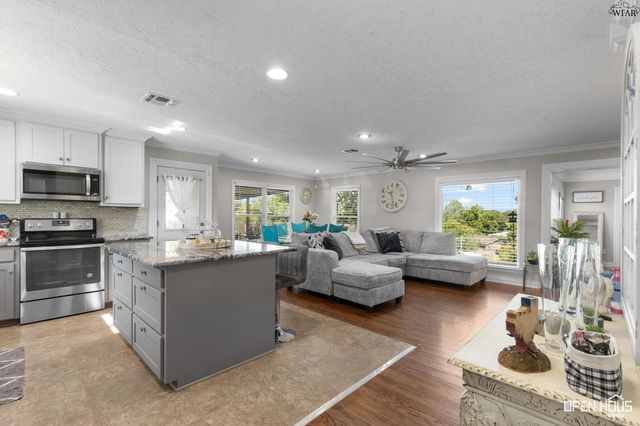 7 SURREY CIRCLE, Wichita Falls, TX 76309