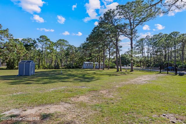 6885 Orchid Tree Drive, Grant, FL 32949