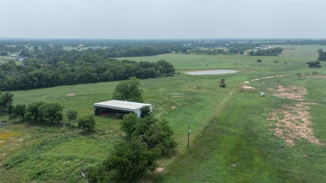000 Big Valley Circle, Lipan, TX 76439