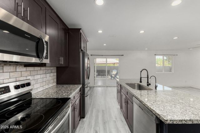 5117 S 23RD Drive, Phoenix, AZ 85041