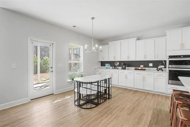 669 Fairway Drive, Acworth, GA 30101