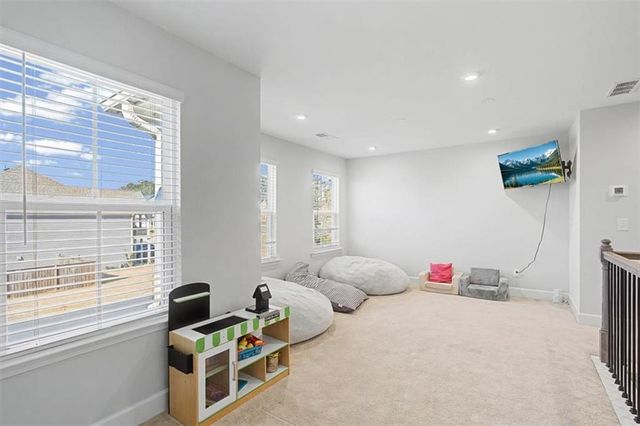 669 Fairway Drive, Acworth, GA 30101