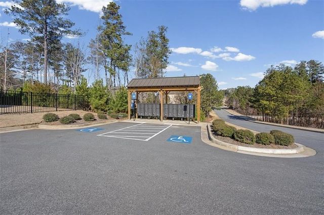 669 Fairway Drive, Acworth, GA 30101