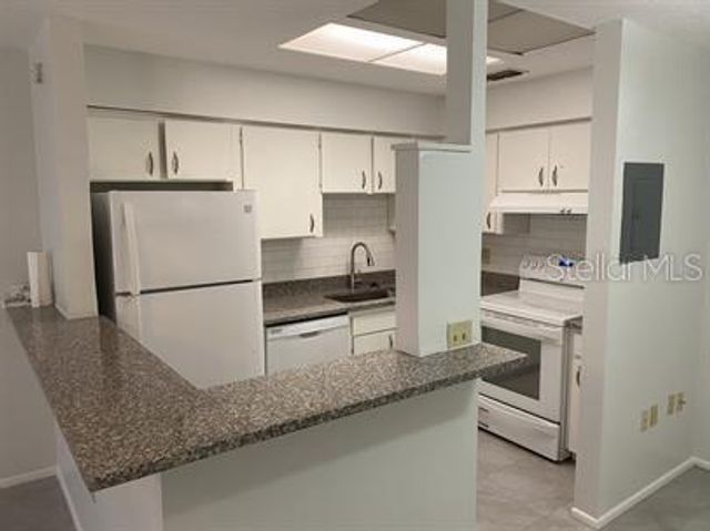 2360 MABEN CIRCLE Q3, Palm Harbor, FL 34683