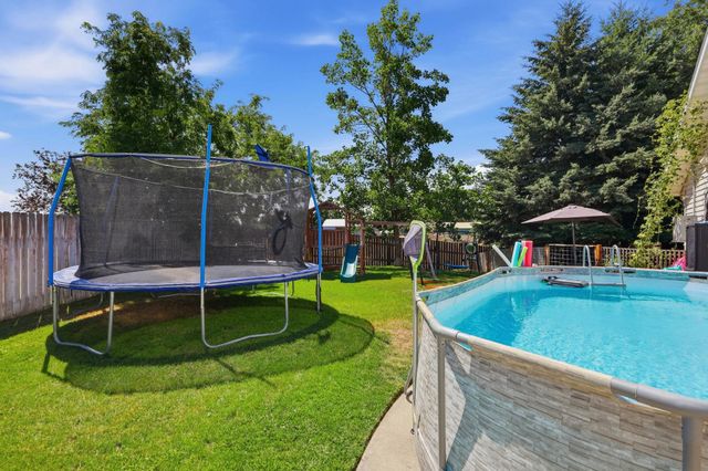 3404 E Buckley Ct, Mead, WA 99021