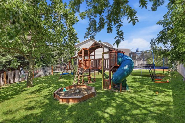 3404 E Buckley Ct, Mead, WA 99021