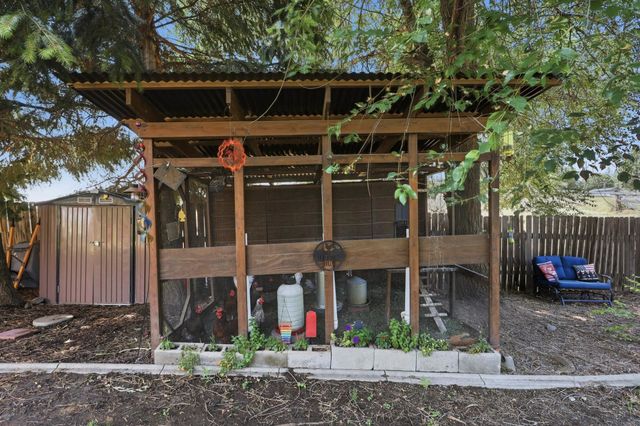 3404 E Buckley Ct, Mead, WA 99021