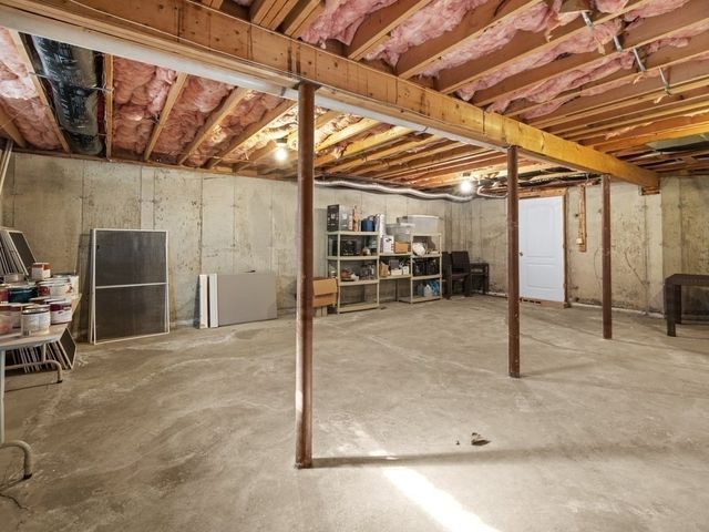 615 Saw Mill Brook Pkway, Newton, MA 02459