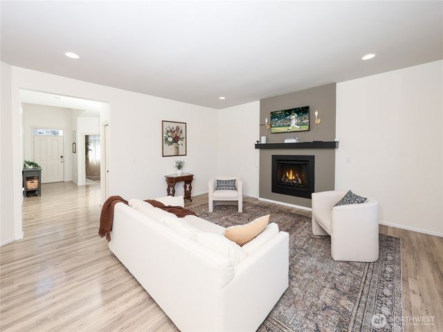17701 Maple Street, Granite Falls, WA 98252