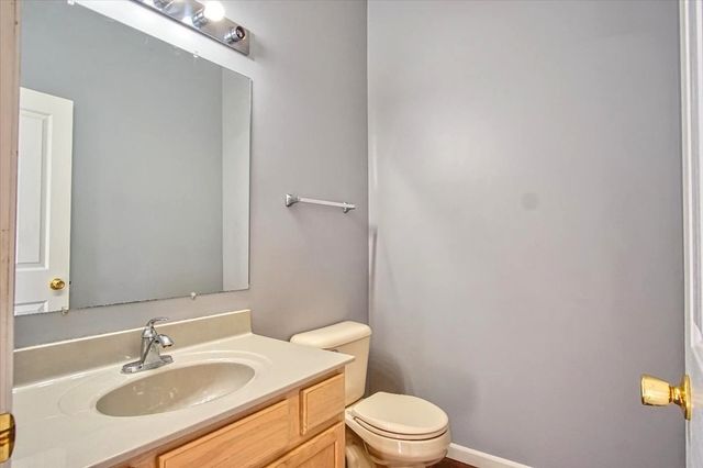 1731 Redwood Lane, Mchenry, IL 60050