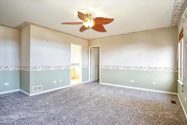 1731 Redwood Lane, Mchenry, IL 60050