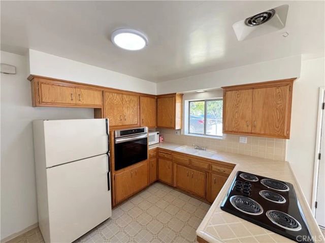 11185 San Juan, Loma Linda, CA 92354