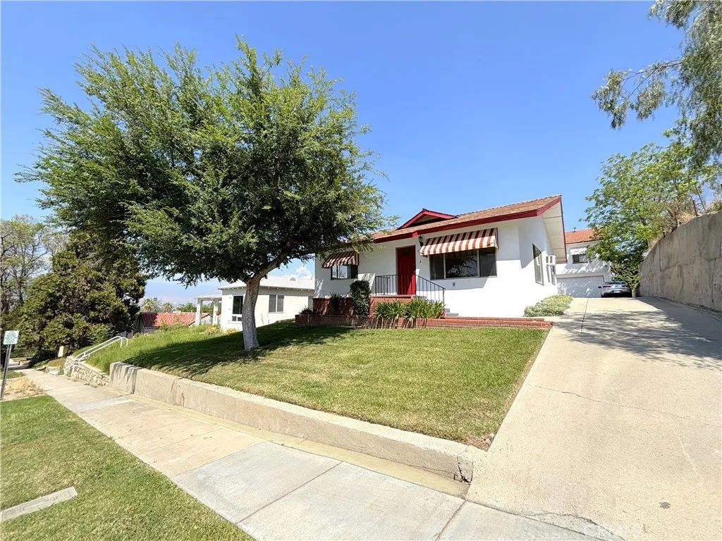 11185 San Juan, Loma Linda, CA 92354