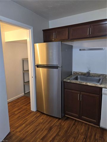 5602 Banbury CT, Virginia Beach, VA 23462