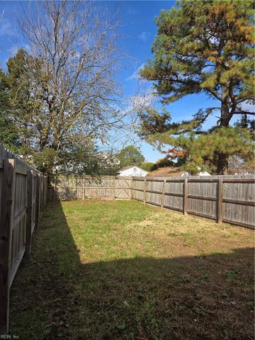 5602 Banbury CT, Virginia Beach, VA 23462