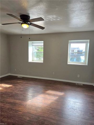 5602 Banbury CT, Virginia Beach, VA 23462