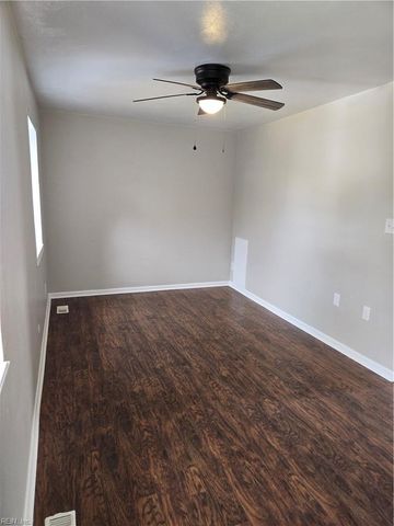 5602 Banbury CT, Virginia Beach, VA 23462