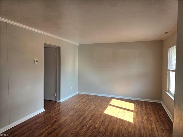 5602 Banbury CT, Virginia Beach, VA 23462