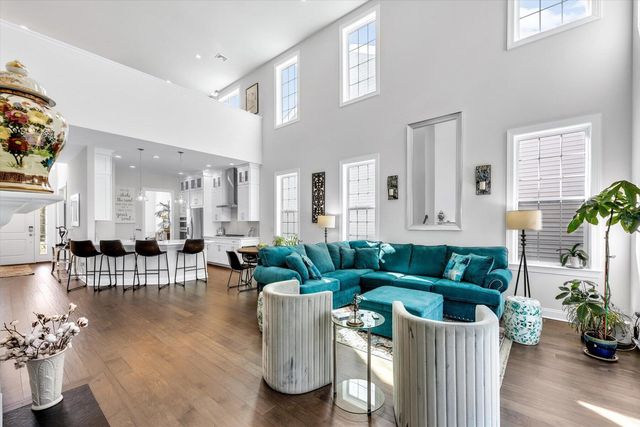 34 Briarwood, Plymouth, MA 02360