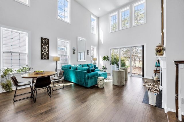 34 Briarwood, Plymouth, MA 02360