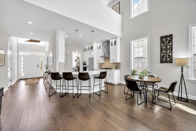 34 Briarwood, Plymouth, MA 02360