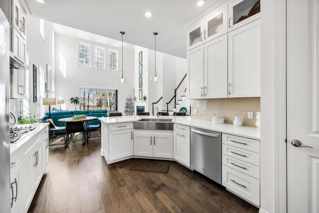 34 Briarwood, Plymouth, MA 02360