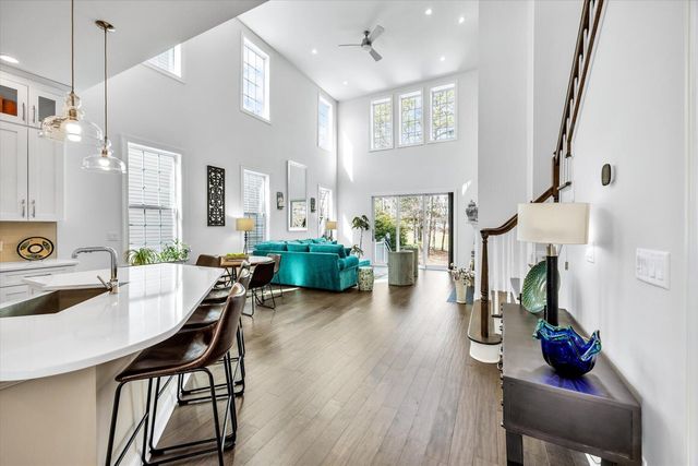 34 Briarwood, Plymouth, MA 02360