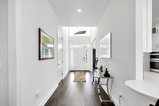 34 Briarwood, Plymouth, MA 02360