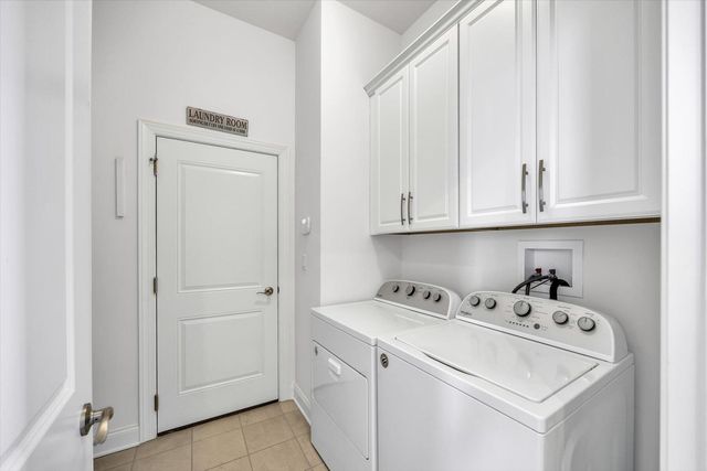 34 Briarwood, Plymouth, MA 02360