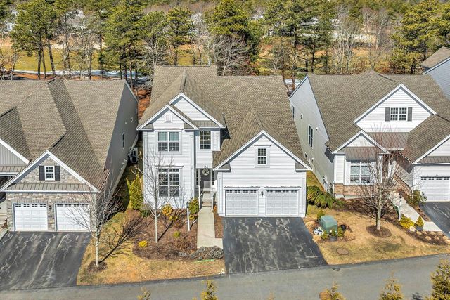 34 Briarwood, Plymouth, MA 02360