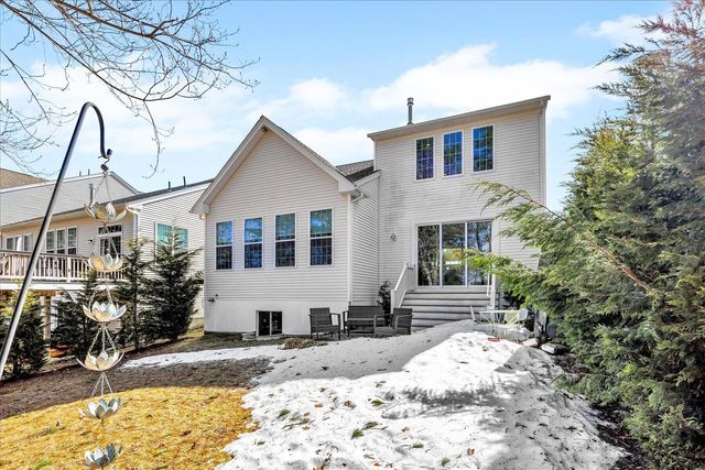 34 Briarwood, Plymouth, MA 02360