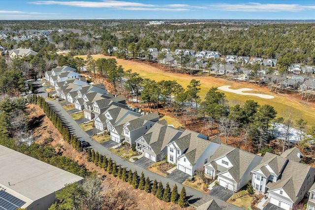 34 Briarwood, Plymouth, MA 02360